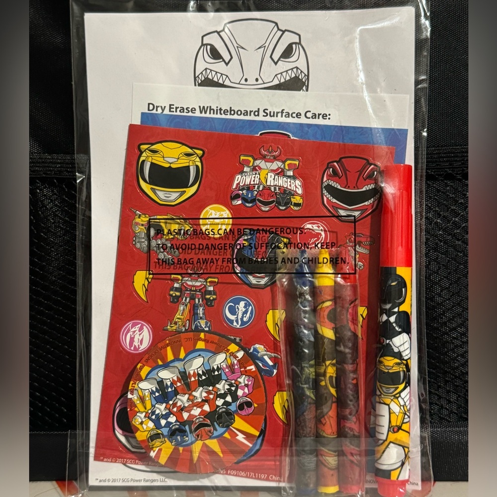 Power Ranger Red and Black Organizer - Picture 7 of 9